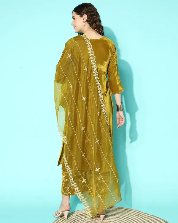 Yellow_Velvet_Zari_Sequence_Embroidered_Straight_Kurta_Pant_Set_With_Organza_Dupatta