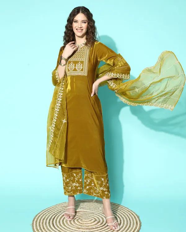 Yellow_Velvet_Zari_Sequence_Embroidered_Straight_Kurta_Pant_Set_With_Organza_Dupatta