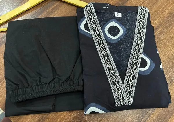 Black_Cotton_Regular_Fit_Solid_Kurta_Pant_Set_For_Women