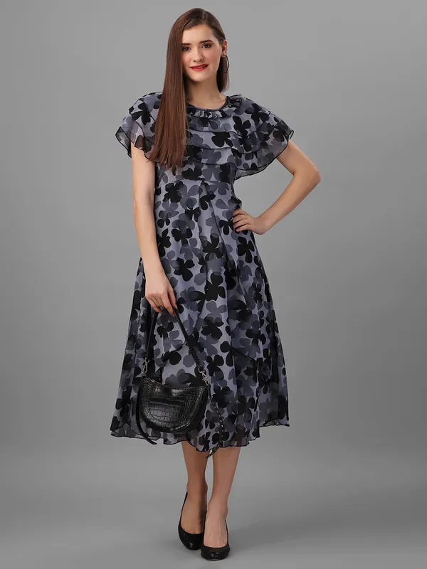 Black_&_Grey_Floral_Georgette_Neckline_Maxi_Dress