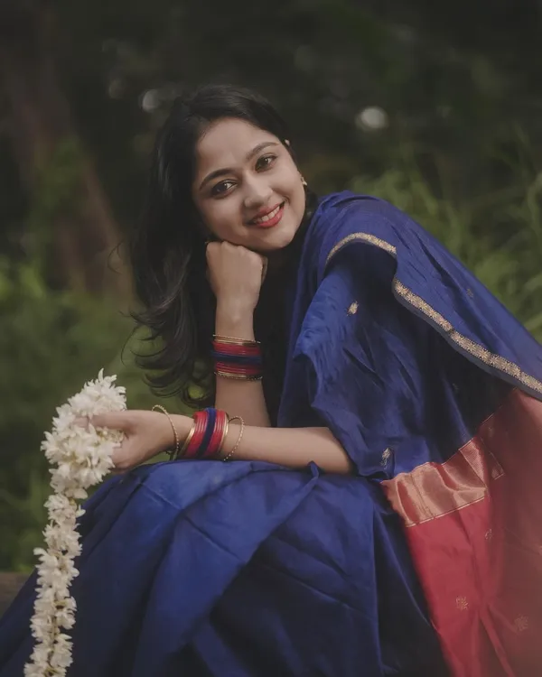 Blue_&_Red_Zari_Party_Wear_Saree_With_Blouse_For_Women