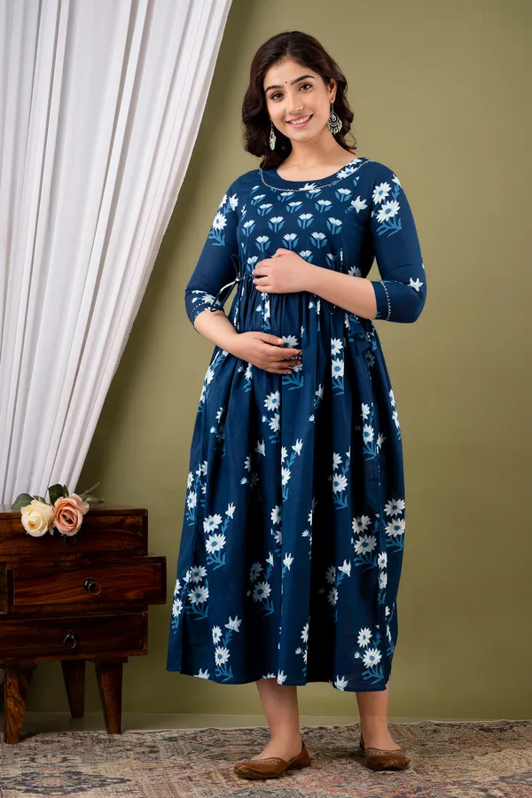Blue_White_Flower_Cotton_Maternity_And_Feeding_Kurti