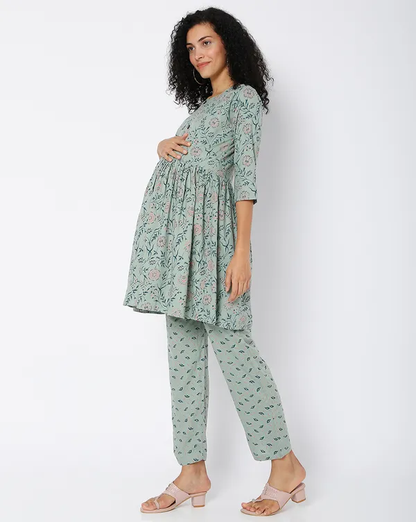 Mint_Green_Feeding_Night_Suits_With_Zippers_(Top_&_Bottom)