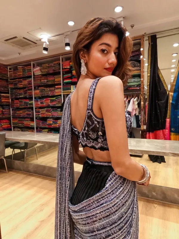 Boutique_Style_Half_Drape_Full_Stiched_Sequence_Work_Sari