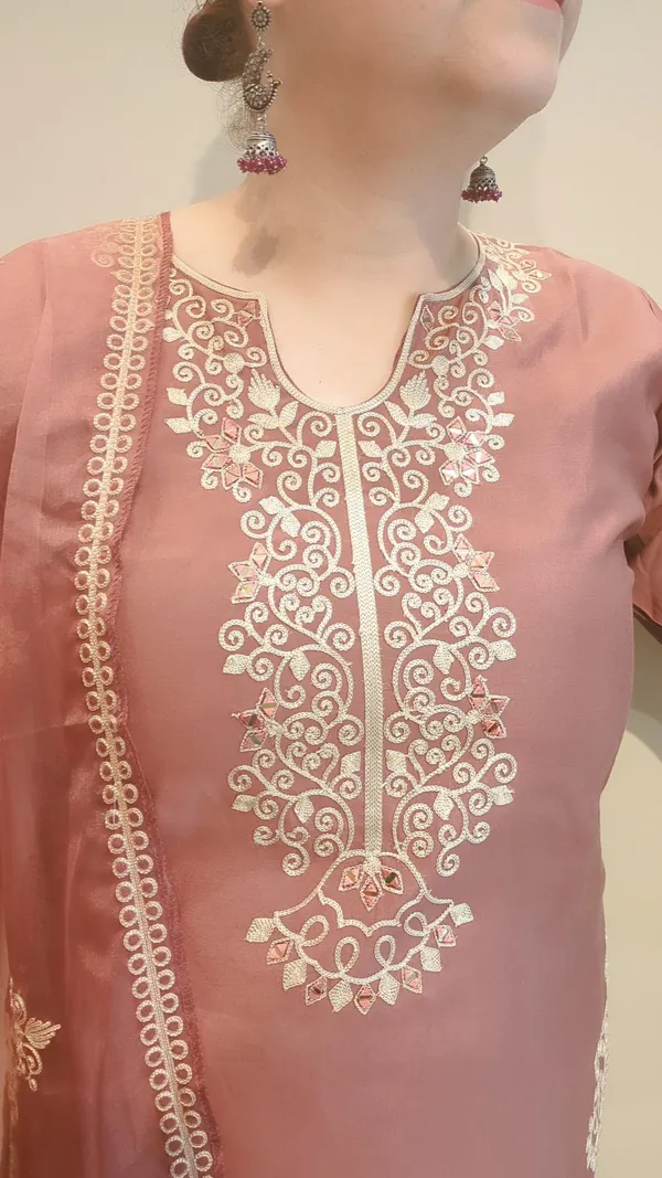 Brown_Muslin_Suit_For_Women