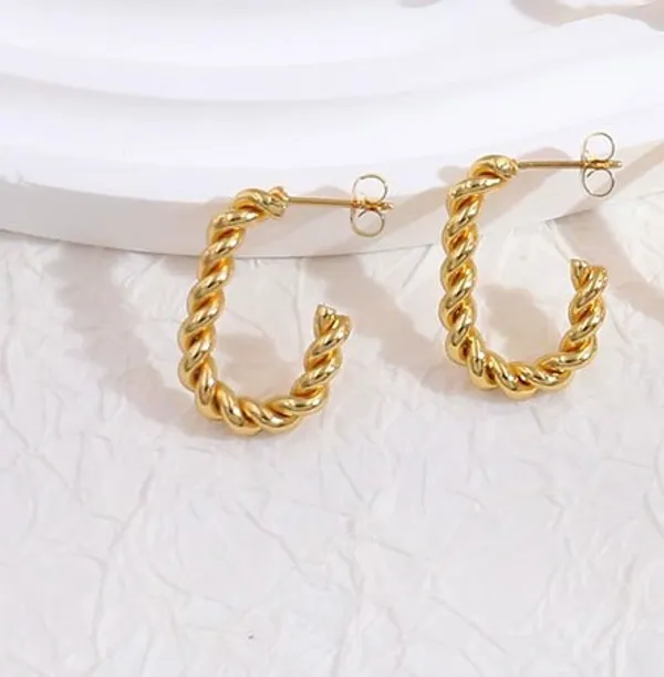 Ivy_Twisted_C_Hoops_For_Women