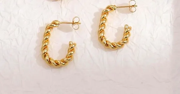 Ivy_Twisted_C_Hoops_For_Women