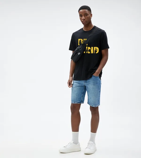 Black_Printed_Half_Sleeve_Cotton_T-Shirt_For_Men