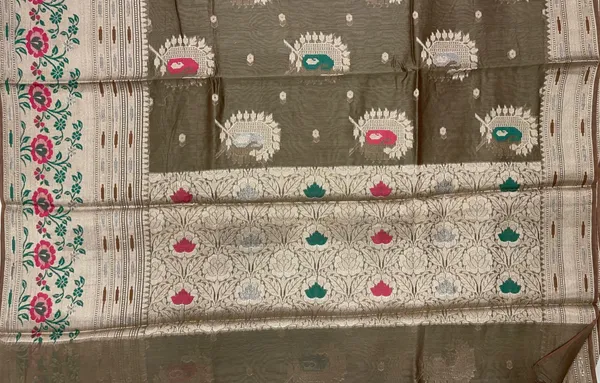 Humairah_Pure_Handloom_Olive_Green_Cotton_Minakari_Zari_Boota_with_Skirt_Minakari_Floral_Zari_Border_and_Pallu_with_Olive_Green_Blouse