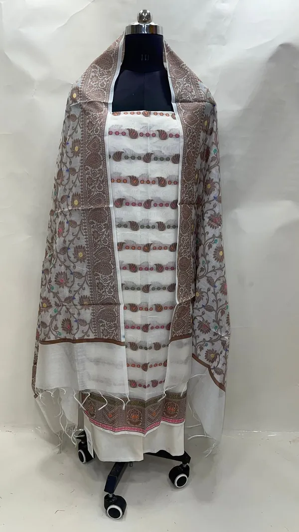 Humairah_Present_White_Cotton_Resham_Stripe_Mina_Copper_Zari_Booti_3pcs_Suit_Set_accompanied_with_White_Mina_Jaal_Dupatta