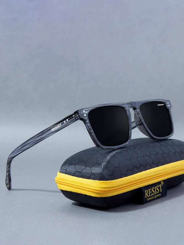 UV_Protected_Grey_Black_Wayfarer_Sunglasses_For_Men_&_Women