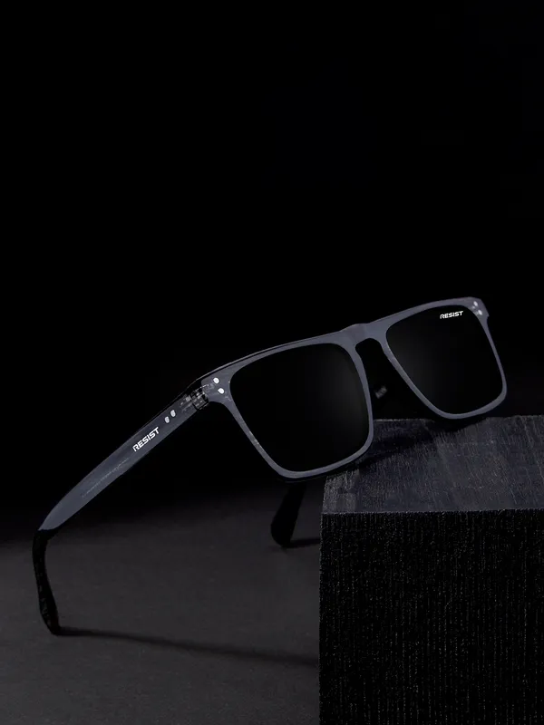 UV_Protected_Grey_Black_Wayfarer_Sunglasses_For_Men_&_Women