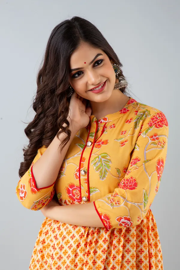 Yellow_Women's_Cotton_Floral_Printed_Anarkali_Kurta