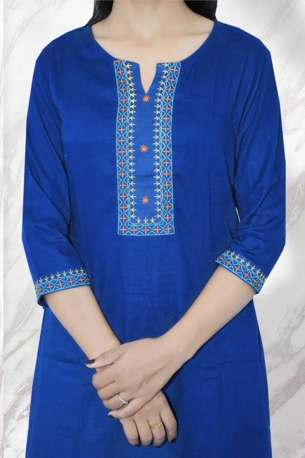 Chokhi_Bandhni_Rayon_Straight_Kurta_With_Palazzo