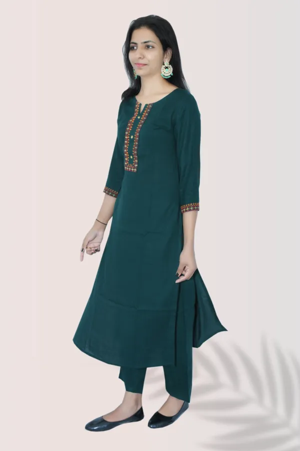 Chokhi_Bandhni_Rayon_Straight_Kurta_With_Palazzo