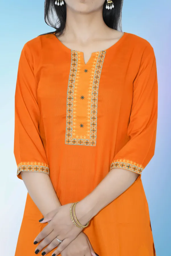 Chokhi_Bandhni_Rayon_Straight_Kurta_With_Palazzo