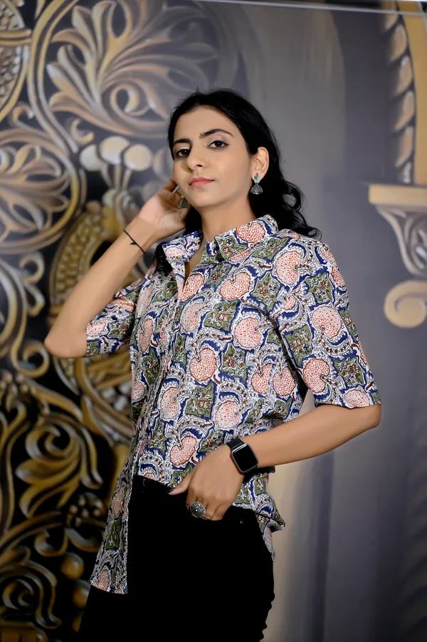 Chokhi_Bandhni_Women's_Rayon_Floral_Printed_Causal_Wear_Regular_Fit_Button_Down_Shirt_Top