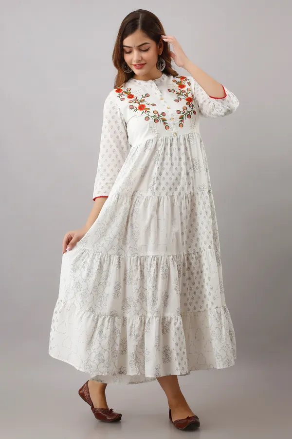 White_Women'S_Cotton_Embroidered_Anarkali_Kurta
