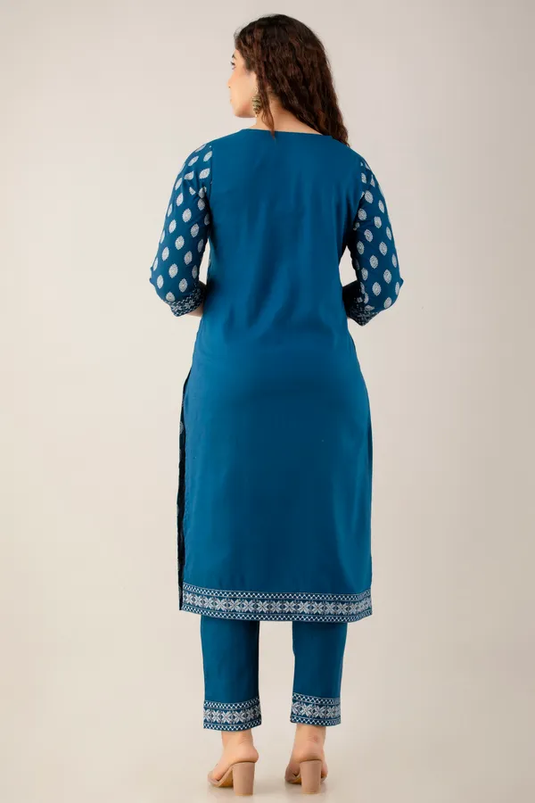 Blue_Rayon_Printed_Half_Sleeve_Kurti_&_Pent_Set