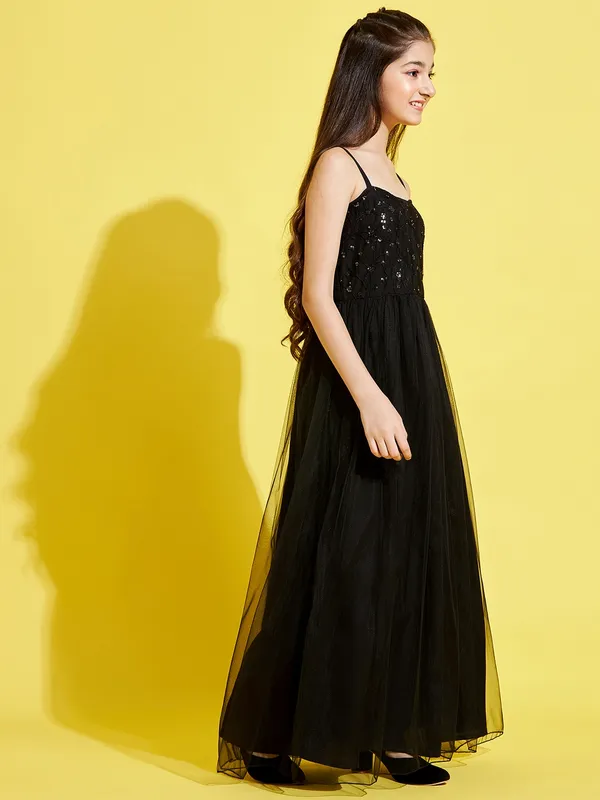 Black__Dress_for_Girl_|_Gown