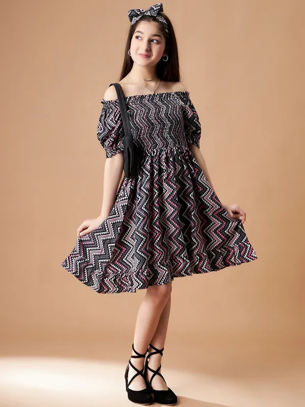 Black__Dress_for_Girl_|_Fit_And_Flare