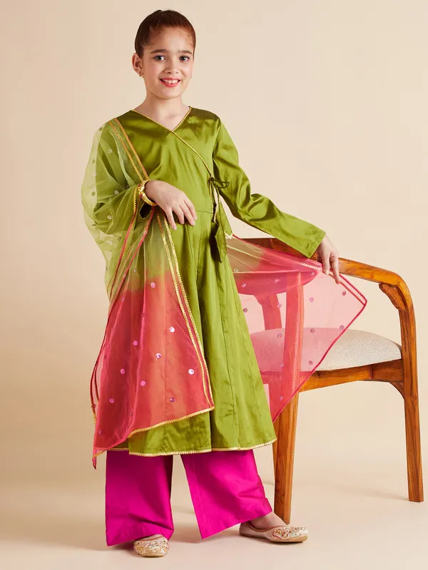 Green__Kurta_And_Trouser_Set_for_Girls_|_Solid