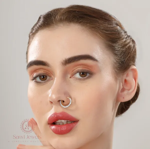Diamond_Look_Cubic_Zirconia_Studded_Pressable_Nose_Ring