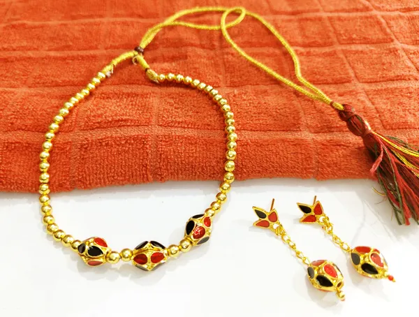 Assamese_Traditional_Gold_Plated_Red_Black_Colour_Monimala_Choker_Necklace_Set_For_Women_And_Girl