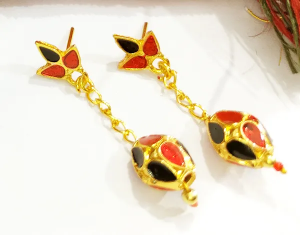 Assamese_Traditional_Gold_Plated_Red_Black_Colour_Monimala_Choker_Necklace_Set_For_Women_And_Girl