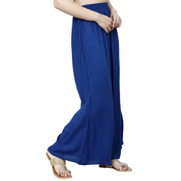 Blue_Premium_Leggings_For_Women_&_Girls