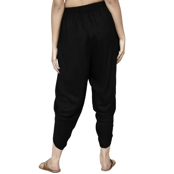 Black_Premium_Leggings_For_Women_&_Girls