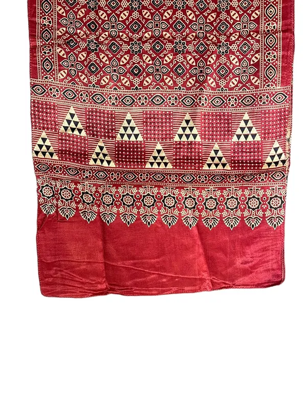Maroon_Premium_Silk_Stole_Or_Scarf_For_Women_&_Girls