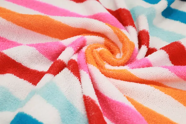 Luxury_Cube_Microfiber_Anti-Bacterial_Large_Size_Bath_Towel_-_200_GSM_|_Super_Soft_and_Super_Absorbent_Bath_Towels_for_Men_&_Women_-_Set_of_1_(140x70_cm)_02