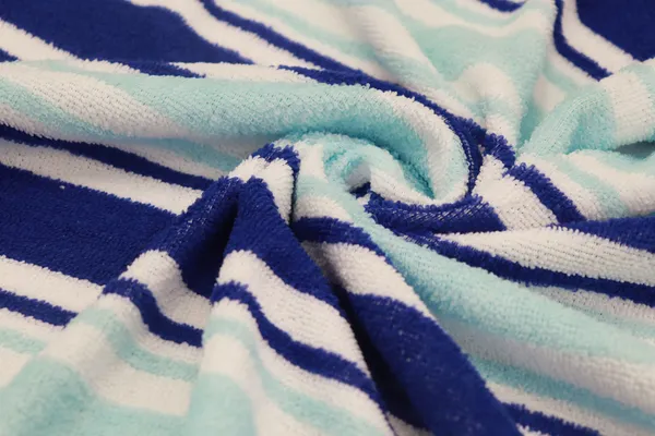 Luxury_Cube_Microfiber_Anti-Bacterial_Large_Size_Bath_Towel_-_200_GSM_|_Super_Soft_and_Super_Absorbent_Bath_Towels_for_Men_&_Women_-_Set_of_1_(140x70_cm)