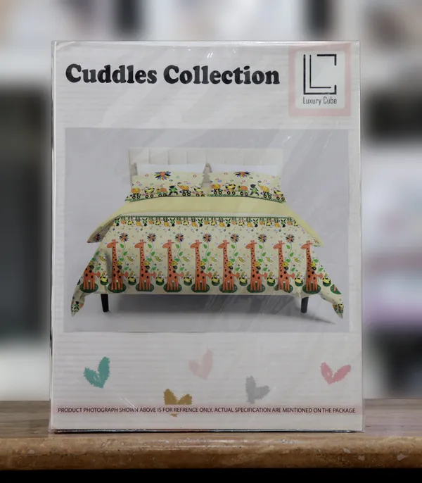 Luxury_Cube_Cuddle_Collection_Double_Bedsheet