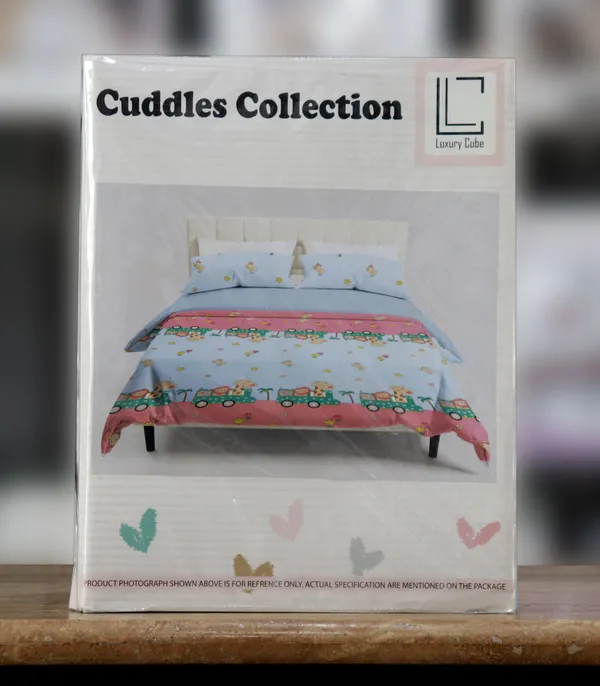 Luxury_Cube_Cuddle_Collection_Double_Bedsheet