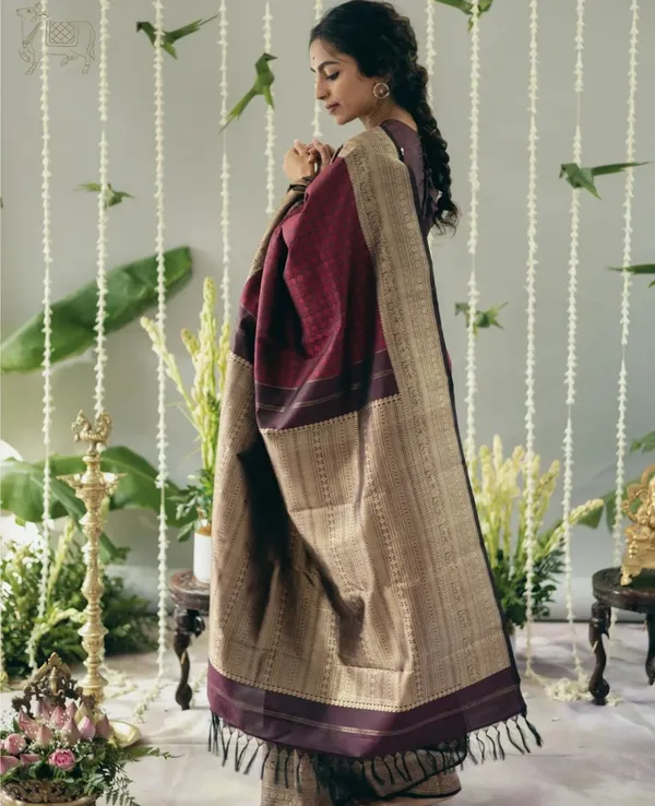 Cherry_Marron_Banarasi_Silk_Saree_With_Blouse_Piece_For_Women