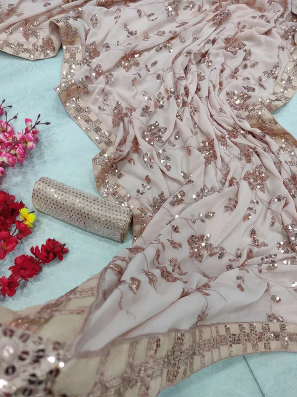 Celebrity_inspired_Beautiful_Sequence_Saree