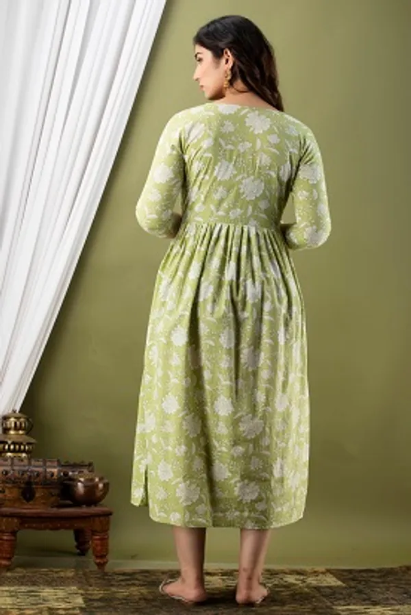 Cham_-cham_Cotton_Printed_Maternity_And_Feeding_Kurti_Combo_Of_2
