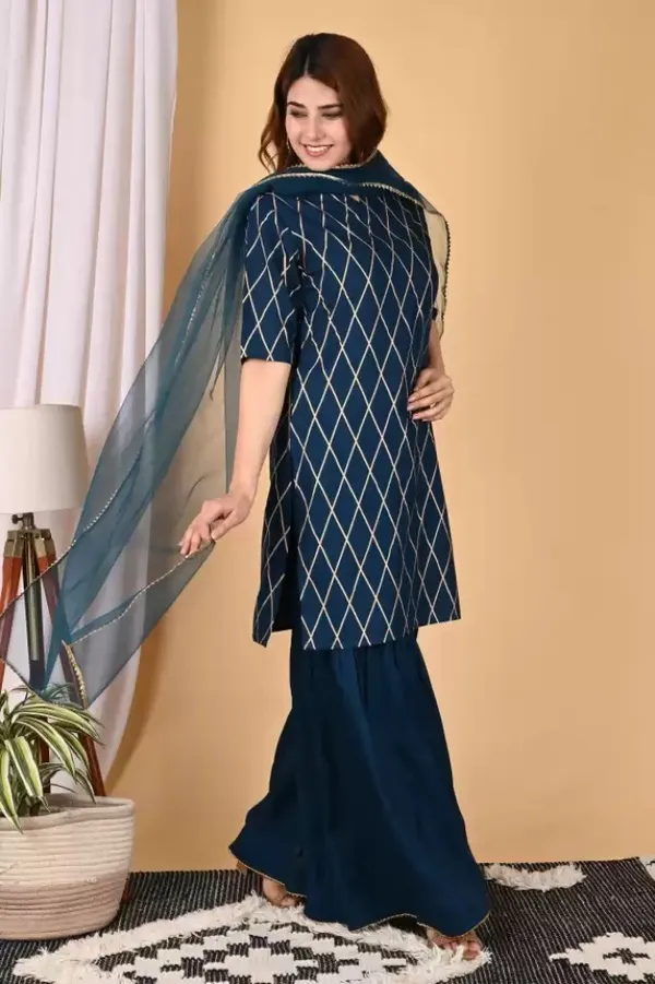 Women_Kurta_and_Sharara_Set