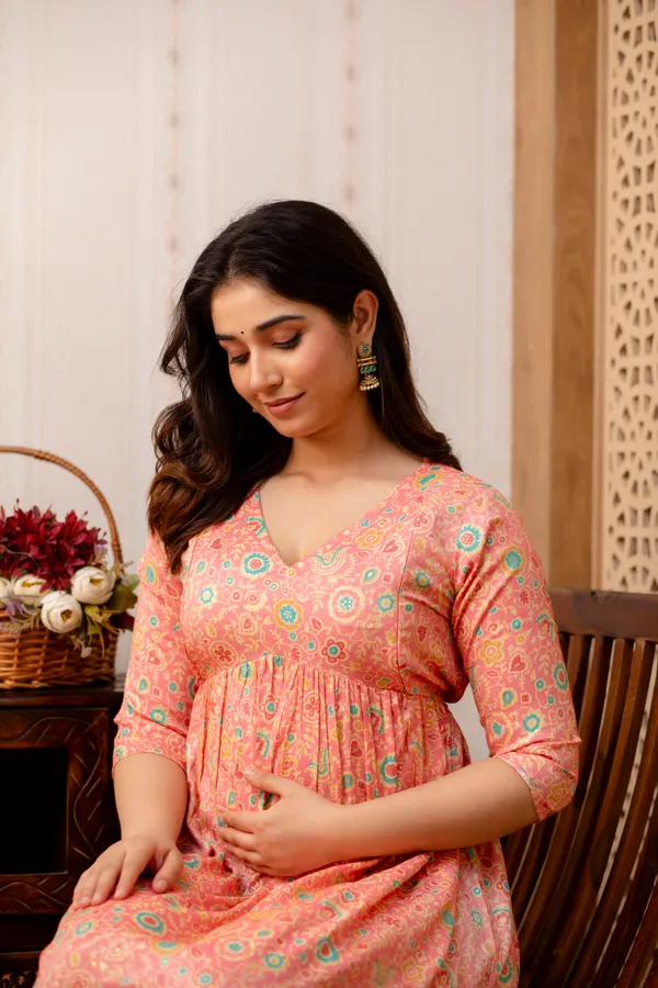 Classic_Peach_Capsule_Printed_Rayon_Maternity_kurti