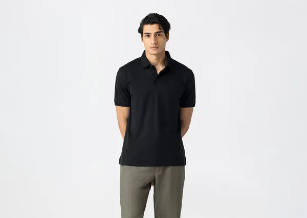 https://d1311wbk6unapo.cloudfront.net/NushopCatalogue/tr:f-webp,w-600,fo-auto/Classic_Stretch_Black_Polo_100__Pique_Cotton_DIZPKMSNZ5_2024-07-29_1.jpg