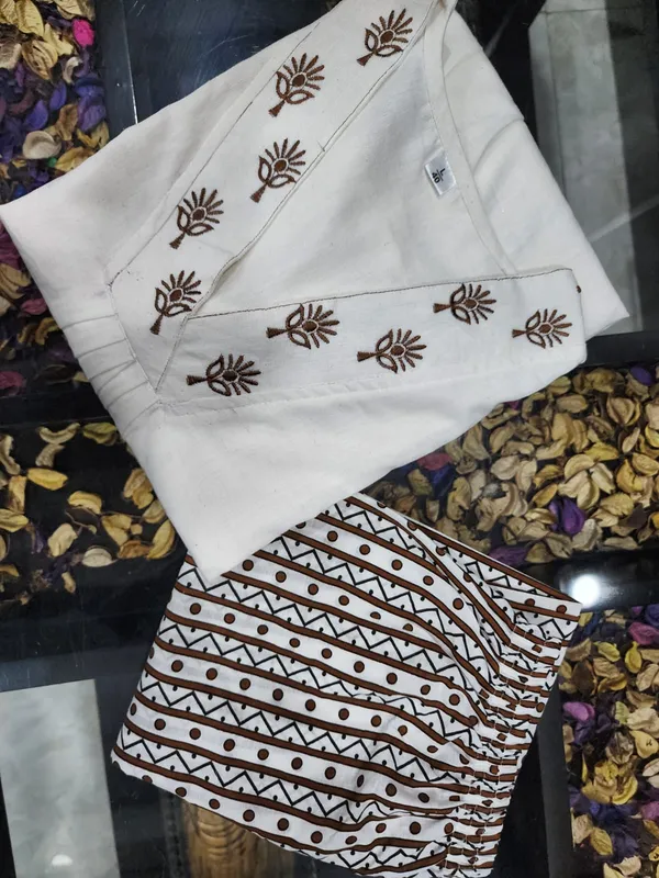 Classy_Cotton_Embroidered_Kurta_&_Pant_Set