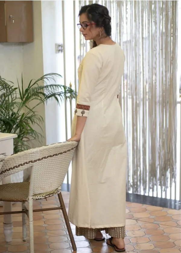 Classy_Cotton_Embroidered_Kurta_&_Pant_Set
