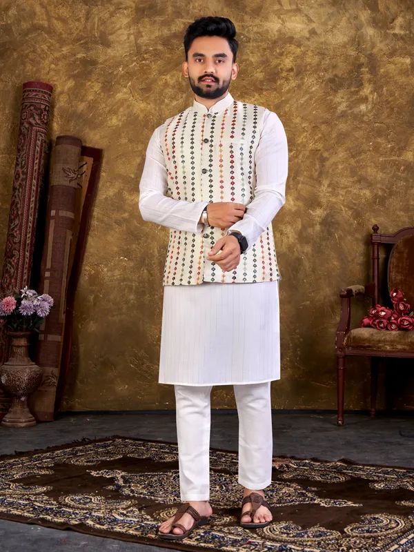 Classy_White_Cotton_Kurta_Sets_With_Modi/Nehru_Jacket