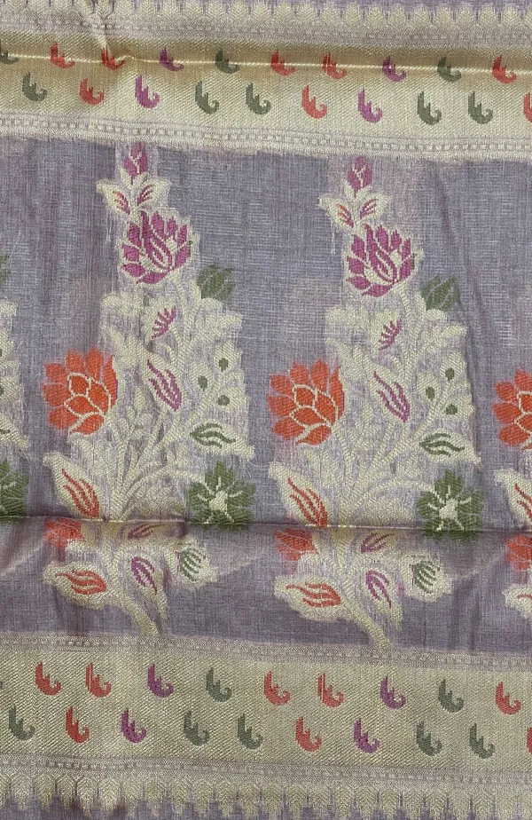 Humairah_Pure_Handwoven_Grey_Tussar_Silk_Floral_Zari_Boota_Alfi_Mina_Zari_Border_and_Pallu_with_Grey_Blouse
