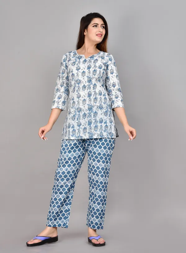 _Women_Printed_Blue,_White_Top_&_Pyjama_Set