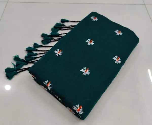 Forest_Green_Cotton_Embroidery_Shiuli_Design_Saree