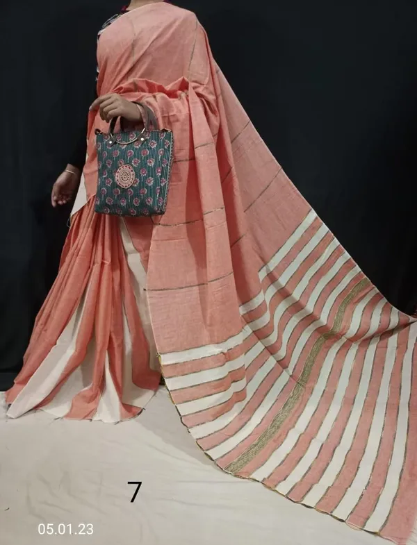 Peach_Cotton_Khesh_Stripe_Pattern_Handloom_Saree_With_Blouse_Piece