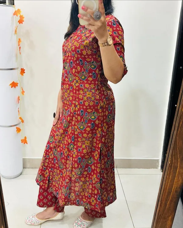 Red_Cotton_Kurta_And_Pant_Co-Ord_Set_For_Women